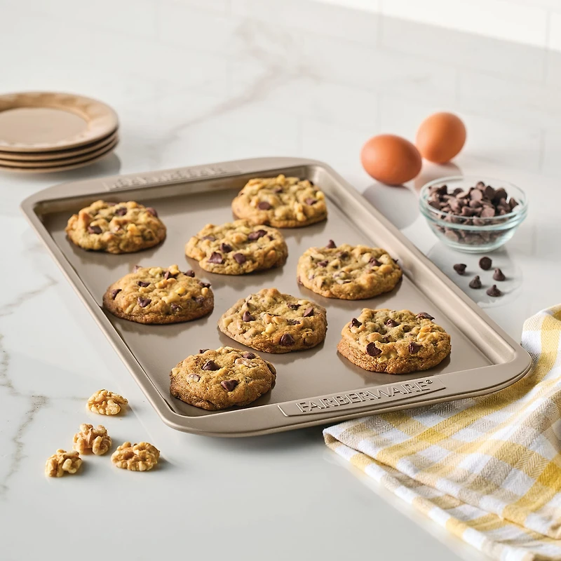 Farberware Bakeware Non-Stick 10" X 15" Cookie Sheet