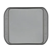 Farberware Bakeware 9" Cake Pan with Lid