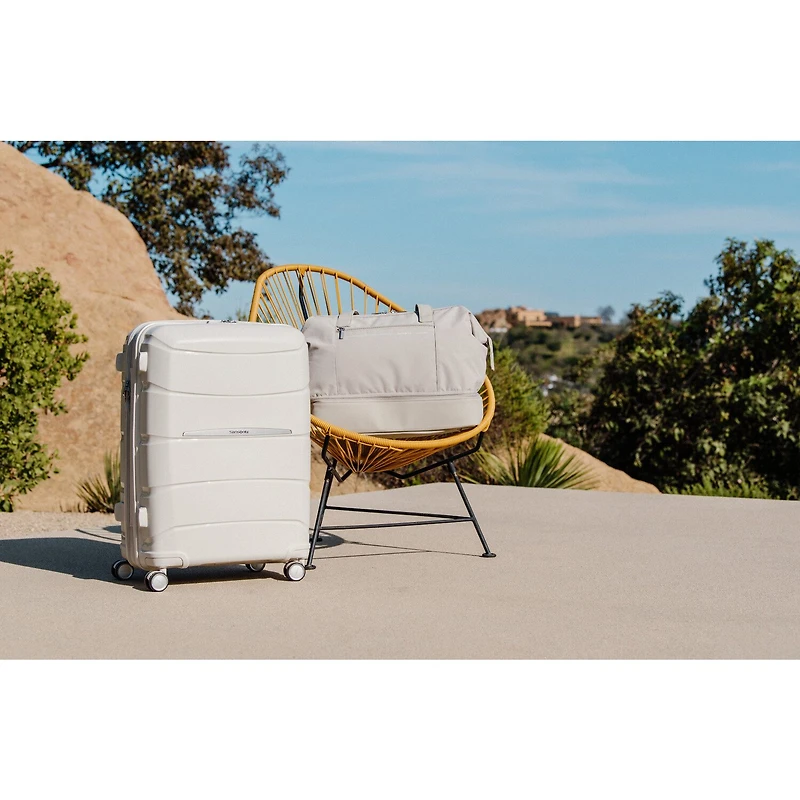 Samsonite Better Than Basic Drop Bottom Weekender Duffel