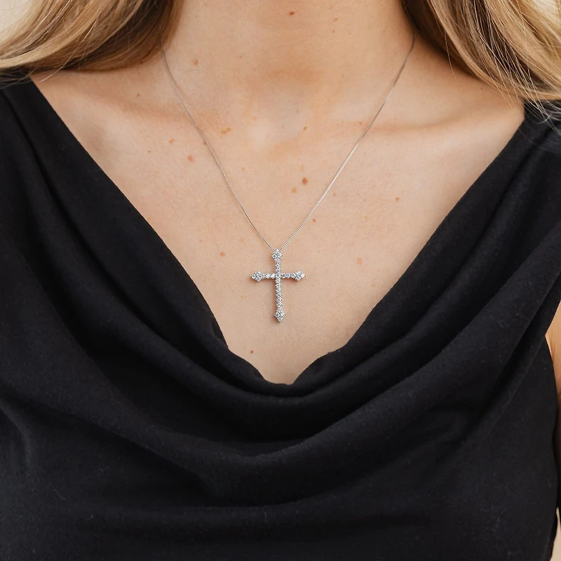 (H / Si2) Womens 1 CT. T.W. Lab Grown White Diamond 10K Gold Cross 18 Inch Pendant Necklace