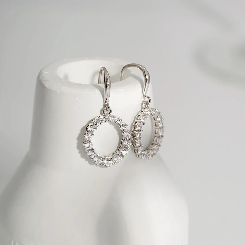 Diamonart Marilyn Monroe Womens Cubic Zirconia Sterling Silver Circle Round Drop Earrings