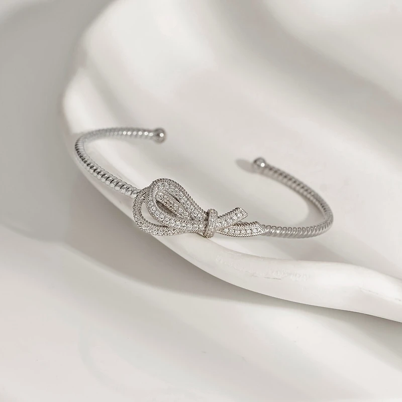 Diamonart Marilyn Monroe Womens Cubic Zirconia Sterling Silver Cuff Bracelet