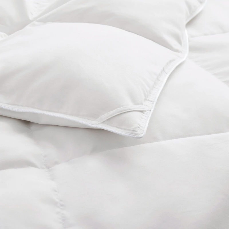 PeaceNest Lightweight Comforter