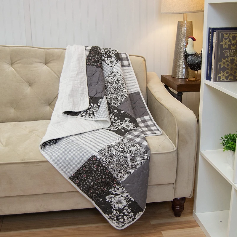 Donna Sharp Indiana Farmhouse Washable Hypoallergenic Midweight Throw