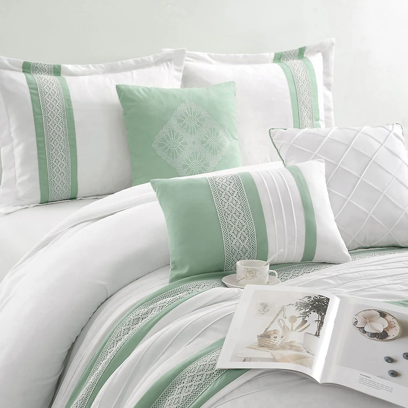 Stratford Park Keegan 7pc Lightweight Comforter Set