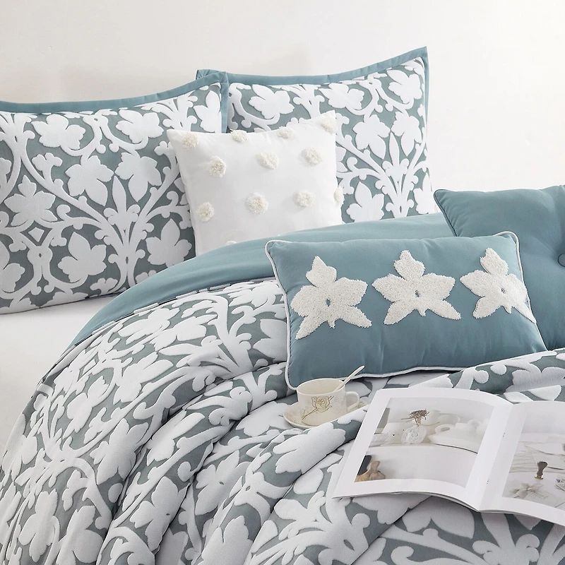Stratford Park Beatrix 7-pc. Floral Lightweight Comforter Set