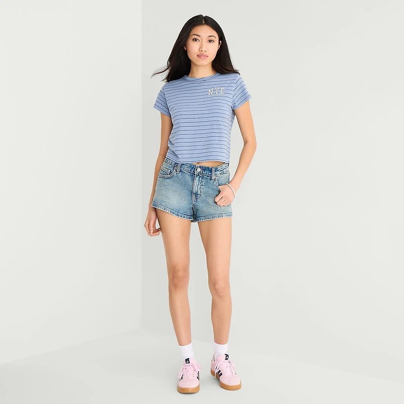 Arizona Womens Juniors Crew Neck Short Sleeve Regular Fit Graphic T-Shirt