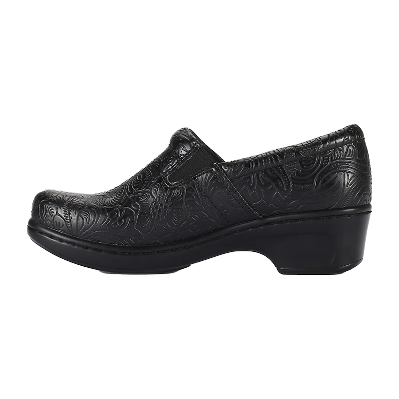 Btrue By Baretraps Brasil Womens Round Closed Toe Slip-On Shoe