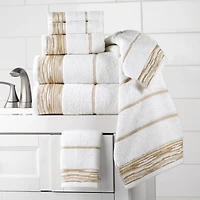 Nicole Miller Sydney 2-pc. Geo Linear Bath Towel