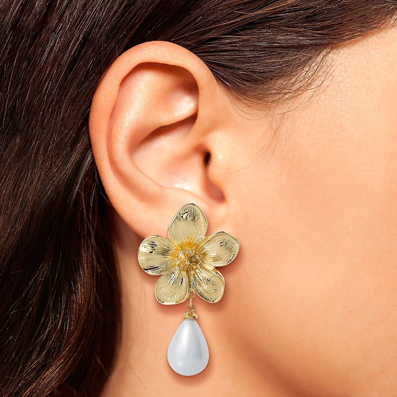 JS Jessica Simpson Womens White Simulated Pearl Drop Earrings