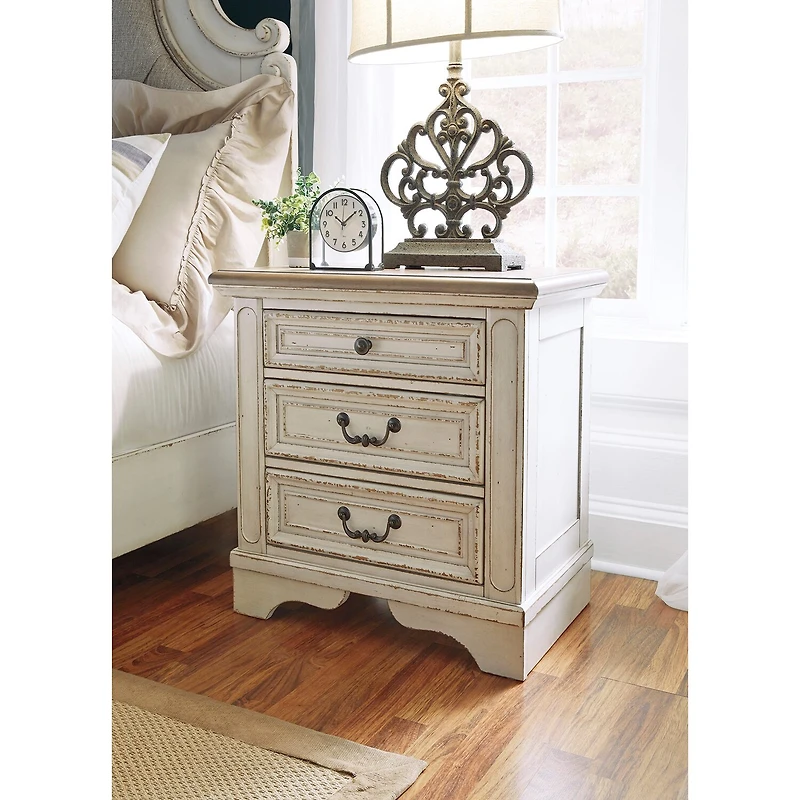 Signature Design by Ashley Realyn 3-Drawer Nightstand in Chipped White