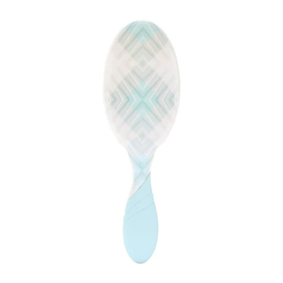 The Wet Brush Pro Pearlescent Prism Detangler