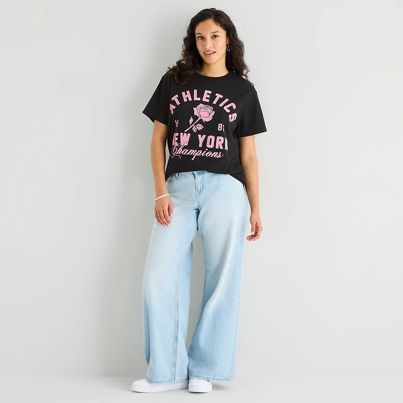New World York Athletics Boyfriend Tee Womens Juniors Crew Neck Short Sleeve Loose Fit Graphic T-Shirt