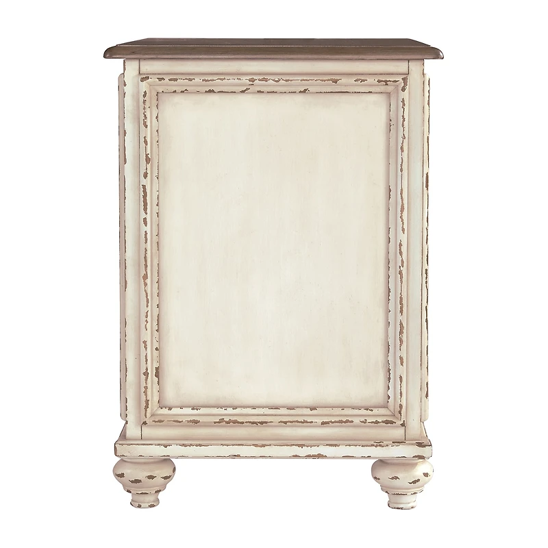 Signature Design by Ashley Realyn Chairside End Table
