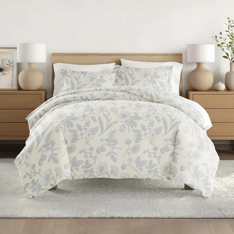 Casual Comfort Premium Ultra Soft Garden Pattern Duvet Cover Set