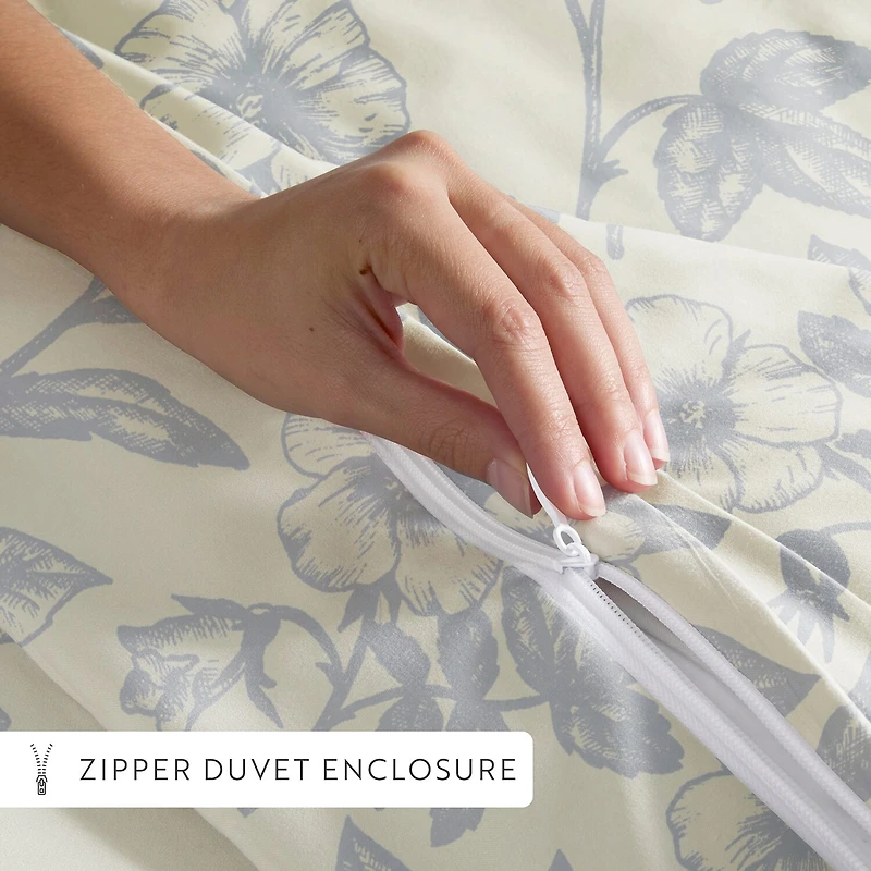 Casual Comfort Premium Ultra Soft Garden Pattern Duvet Cover Set