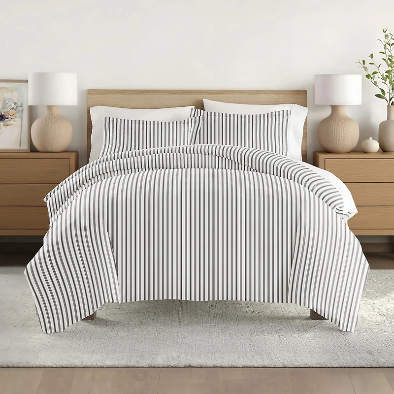 Casual Comfort Premium Ultra Soft Vertical Dreams Duvet Cover Set
