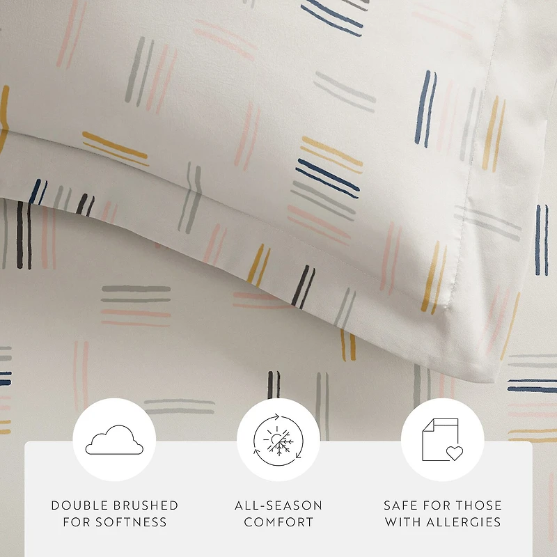 Casual Comfort Geo Dash Patterned Duvet Cover Set