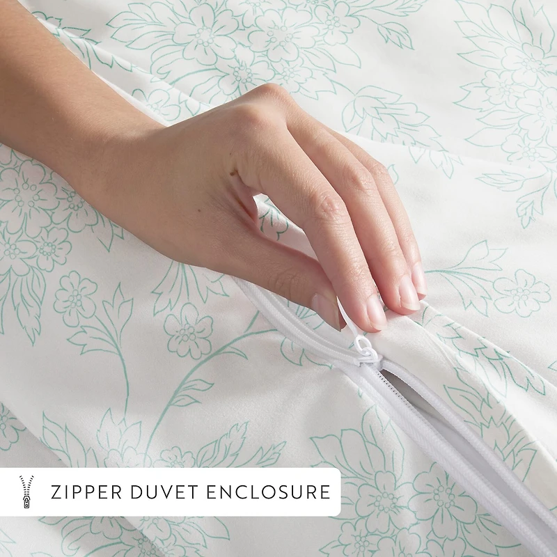 Casual Comfort™ Premium Ultra Soft Vine Pattern Duvet Cover Set
