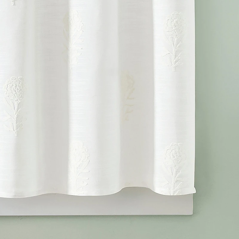 CURTIANWORKS Grace Floral 2-pc. Rod Pocket Window Tier