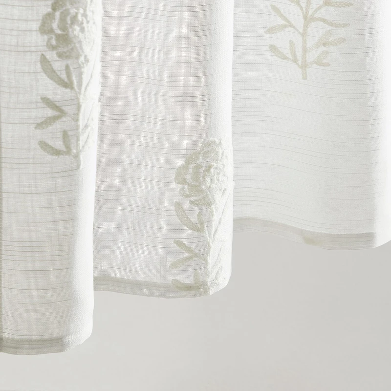 CURTIANWORKS Grace Floral 2-pc. Rod Pocket Window Tier