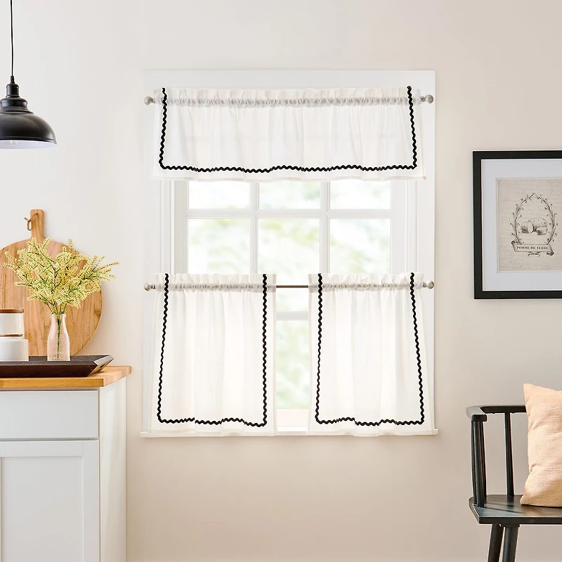 CURTIANWORKS Rita Rod Pocket Tailored Valance