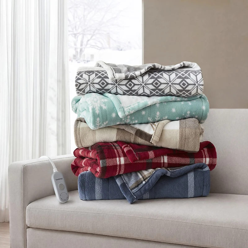 Beautyrest Ultrasoft Plush Heated Reversible 50x60 Electric Heavyweight Throw