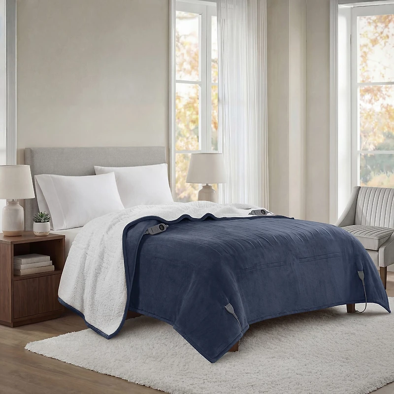 Beautyrest Heated Plush Sherpa Blanket