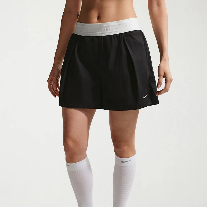 Nike Womens High Rise Active Pull-On Short