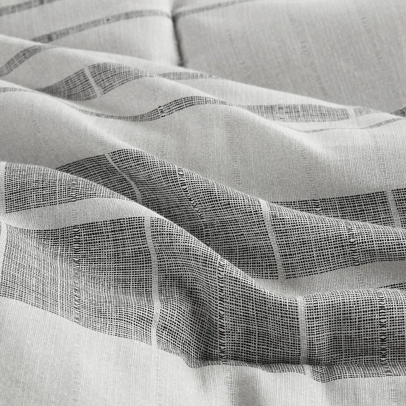 Madison Park Nico 4-pc. Midweight Comforter Set