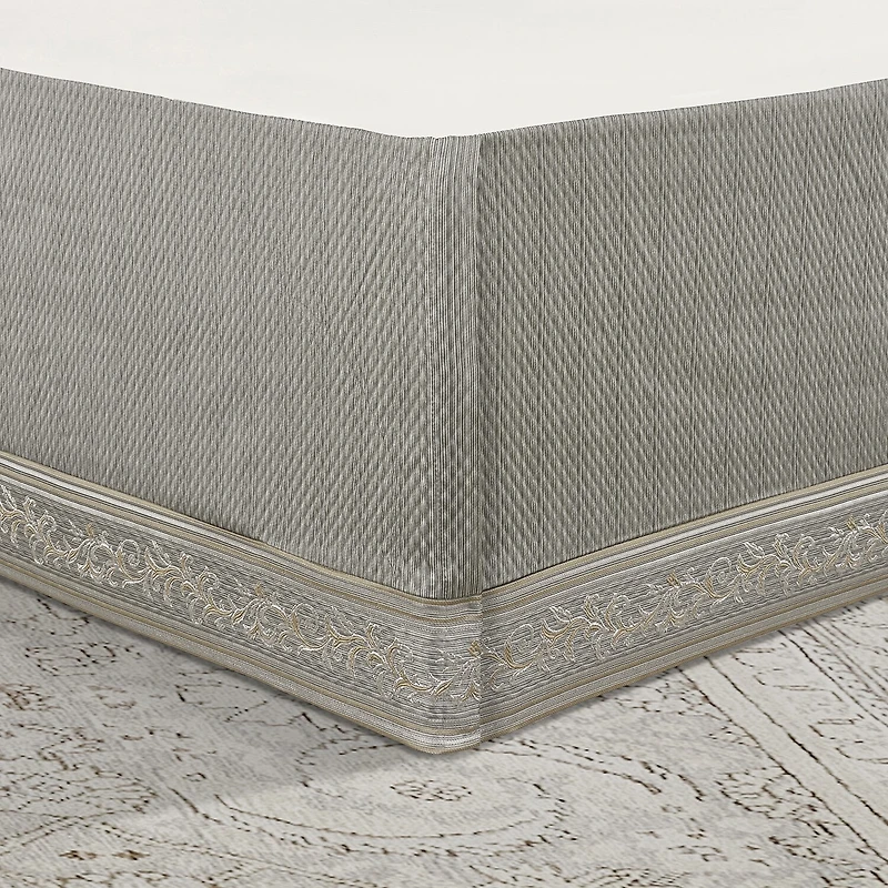 Queen Street Medellin 4-pc. Midweight Comforter Set