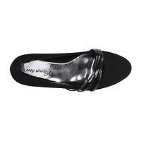 Easy Street Cristiny Womens Round Closed Toe Block Heel Pumps