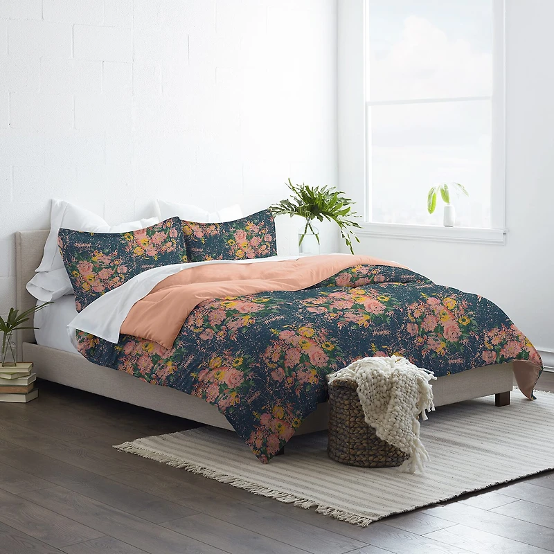 Casual Comfort Banquet Floral Lightweight REVERSIBLE Comforter Set