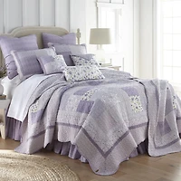 Donna Sharp Lavender Rose Quilt