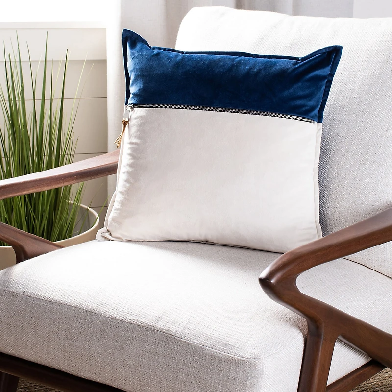 Safavieh Torenia Square Throw Pillow
