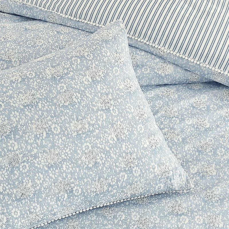 Peri Home Ikat Eyelet 3-pc. Midweight Down Alternative Comforter Set