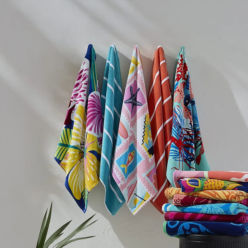 Outdoor Oasis Print Beach Towel