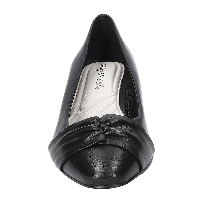 Easy Street Lyanna Womens Round Closed Toe Flat Heel Pumps
