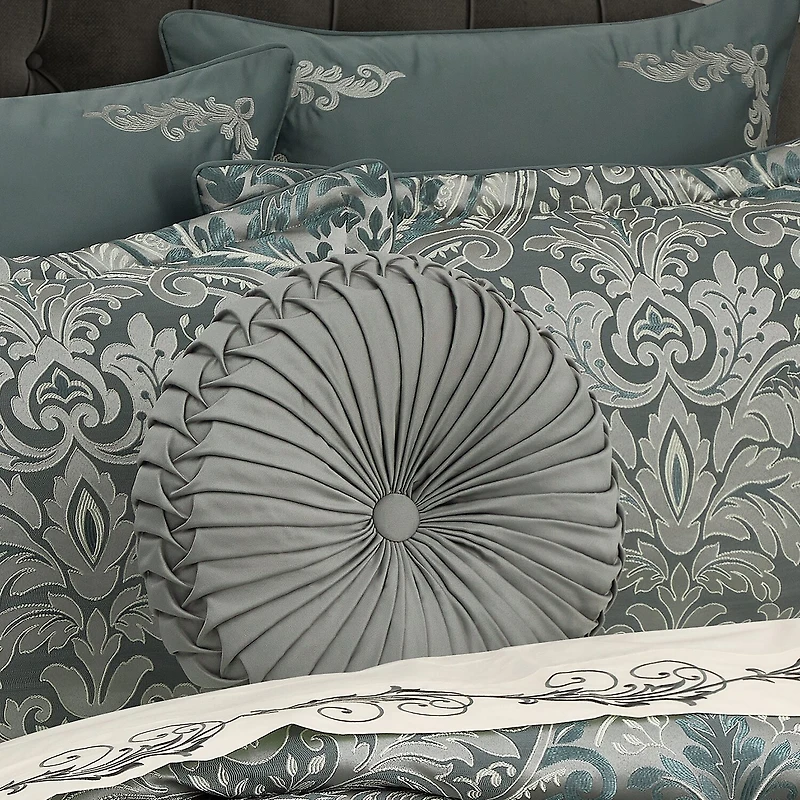 Queen Street Renee Square Throw Pillow