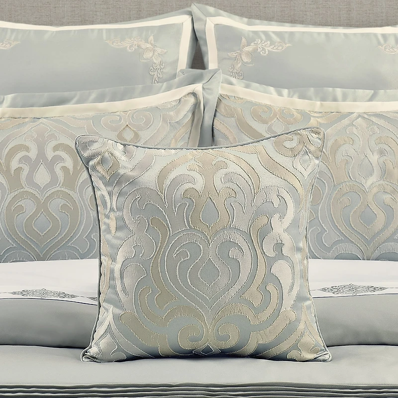 Royal Court Calmfield Square Throw Pillow