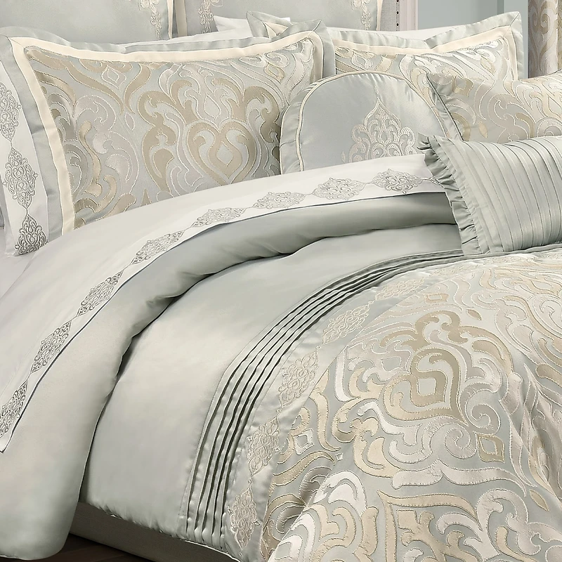 Royal Court Calmfield 3-pc. Comforter Set