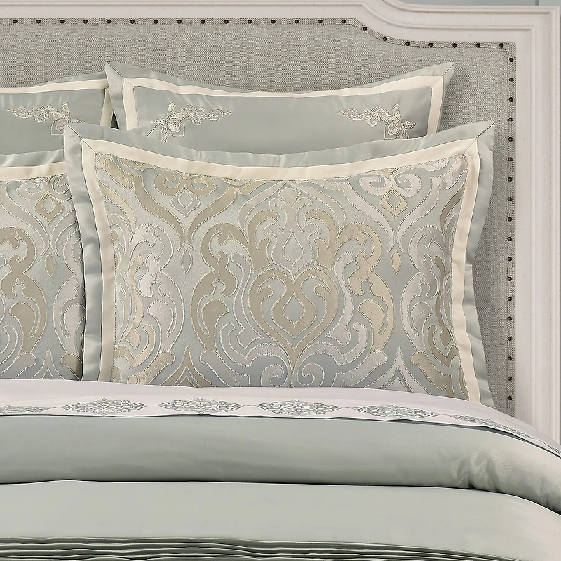 Royal Court Calmfield 3-pc. Comforter Set