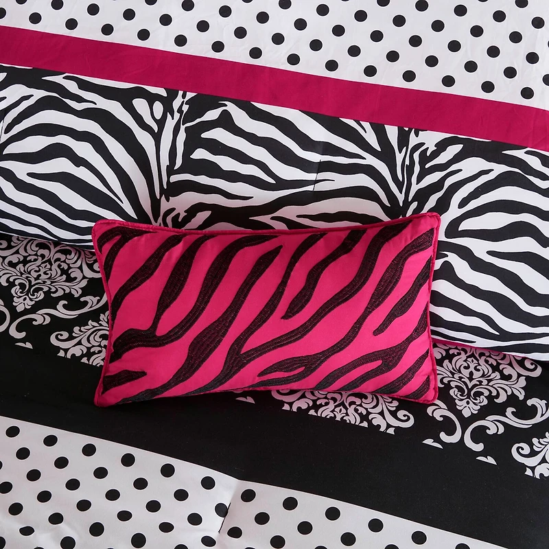 Intelligent Design Gemma Zebra Comforter Set with decorative pillow