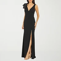 Premier Amour Womens V Neck Sleeveless Evening Gown