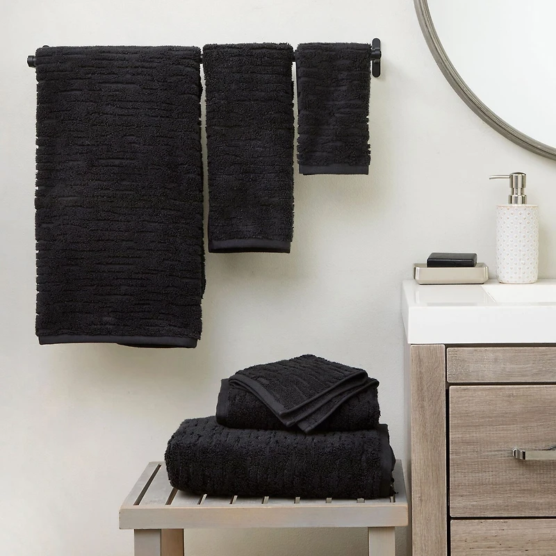 Saturday Knight Cloudsoft 2-pc. Jacquard Bath Towel