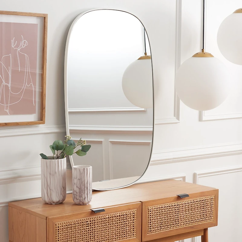 Safavieh 23" X 37" Varia Wall Mount Rectangular Mirror