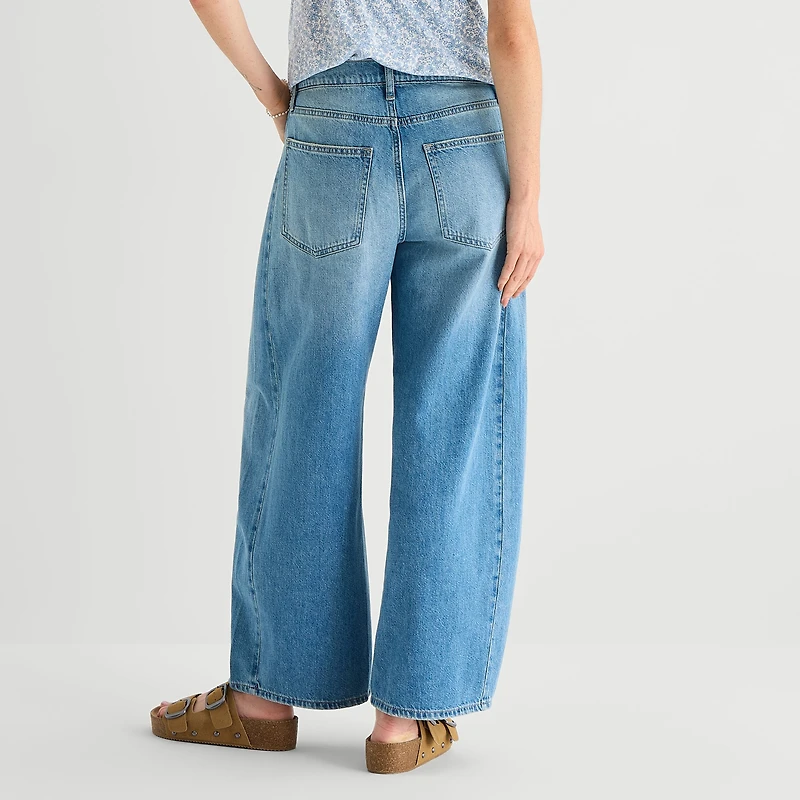Arizona Womens Juniors Low Rise Baggy Fit Barrel Jean