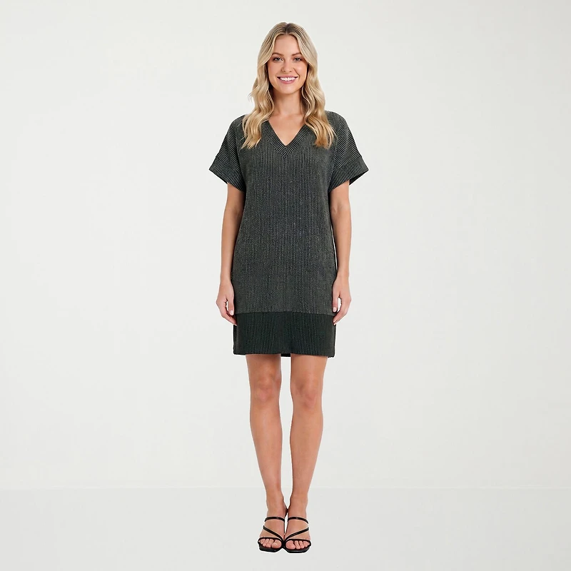 24seven Comfort Apparel Womens V Neck Short Sleeve Shift Dress