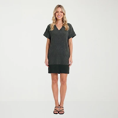 24seven Comfort Apparel Womens V Neck Short Sleeve Shift Dress