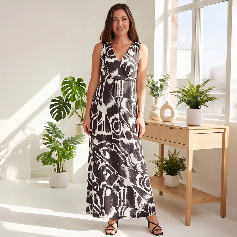 24seven Comfort Apparel Womens V Neck Sleeveless Paisley Empire Waist Dress